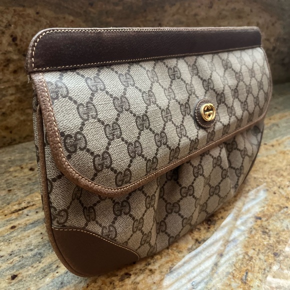 Authentic GUCCI clutch - Picture 2 of 15